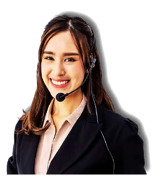 A Silicon IT Systems support specialist wearing a headset